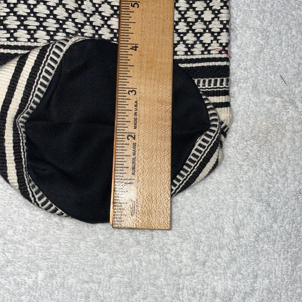 Novica case - Picture 6 of 7